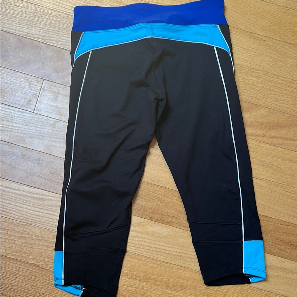 Black and Blue Cropped Athletic Pants - Picture 6 of 8
